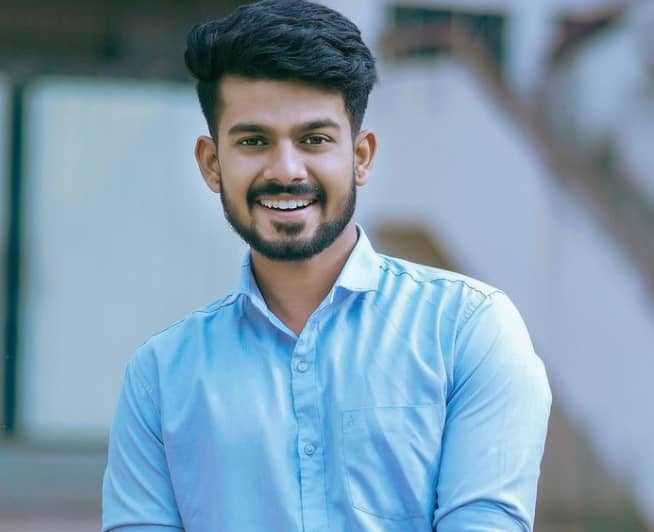 Akshay Athare: Biography, Age, Height, Figure, Net Worth