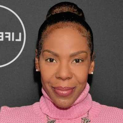 Who is Andrea Kelly?