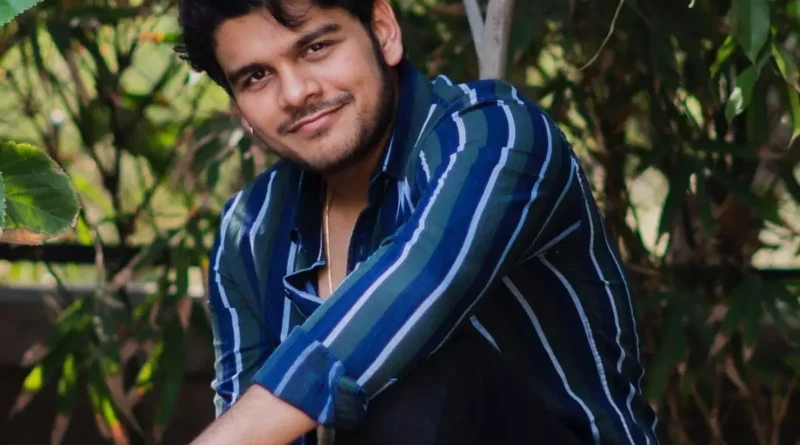 Bhavya Gandhi: Biography, Age, Height, Figure, Net Worth