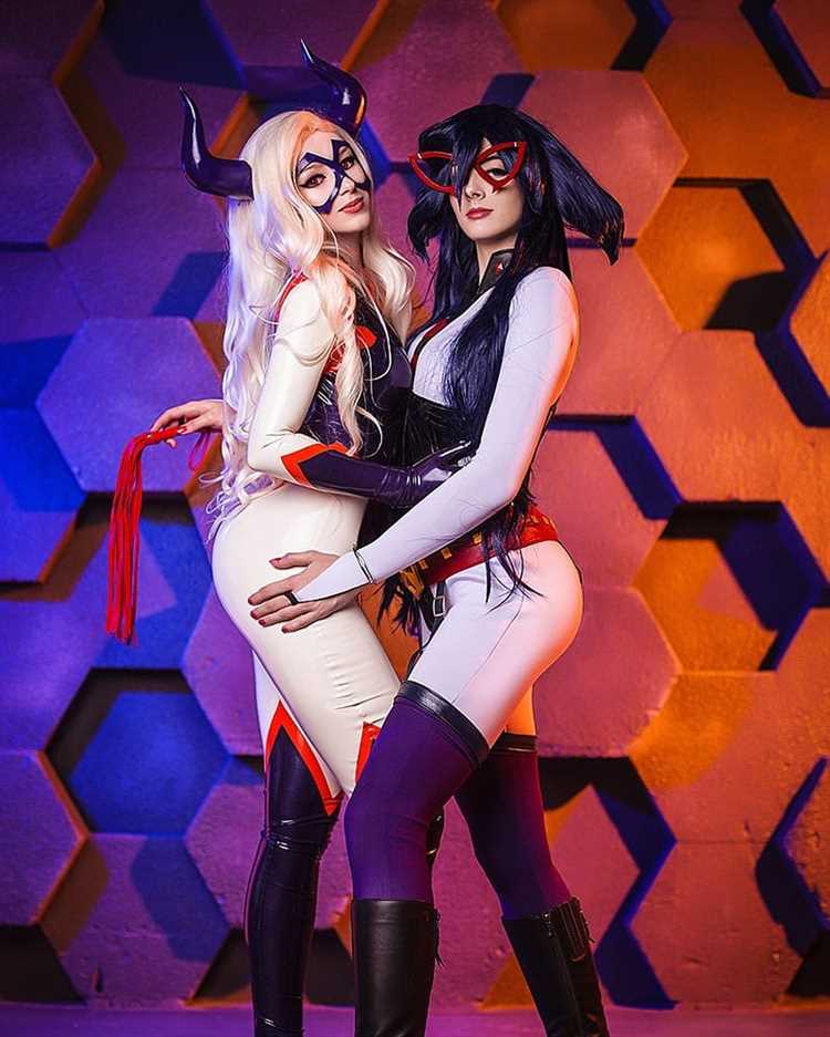 The Impressive Net Worth of Bloodalice Cosplay