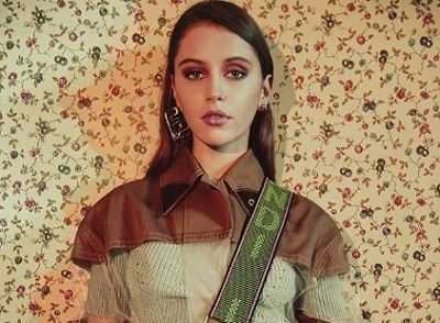 Discovering the Life of Iris Law: Bio, Age, Height, Figure, and Net Worth