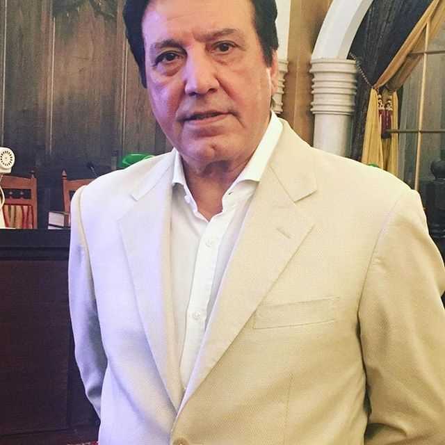 Early Life and Career of Javed Sheikh