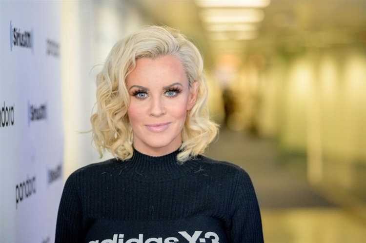  Jenny McCarthy: Modeling and Acting Career 