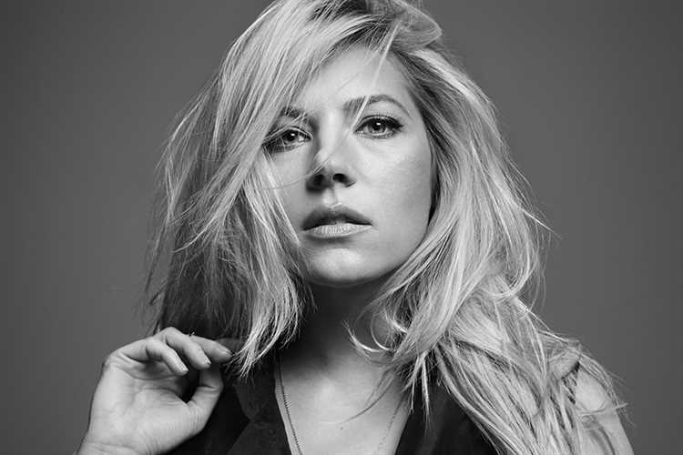 Katheryn Winnick: Biography, Age, Height, Figure, Net Worth