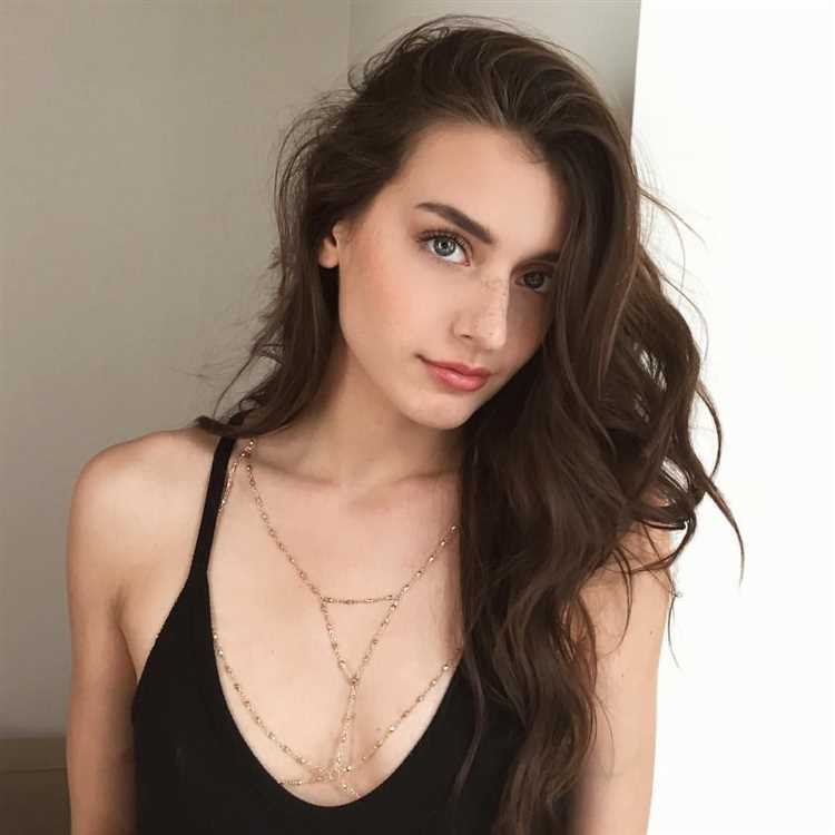 Jessica Clements: Biography, Age, Height, Figure, Net Worth