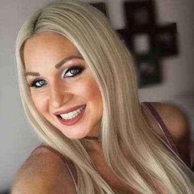 Jillian Hall: Biography, Age, Height, Figure, Net Worth