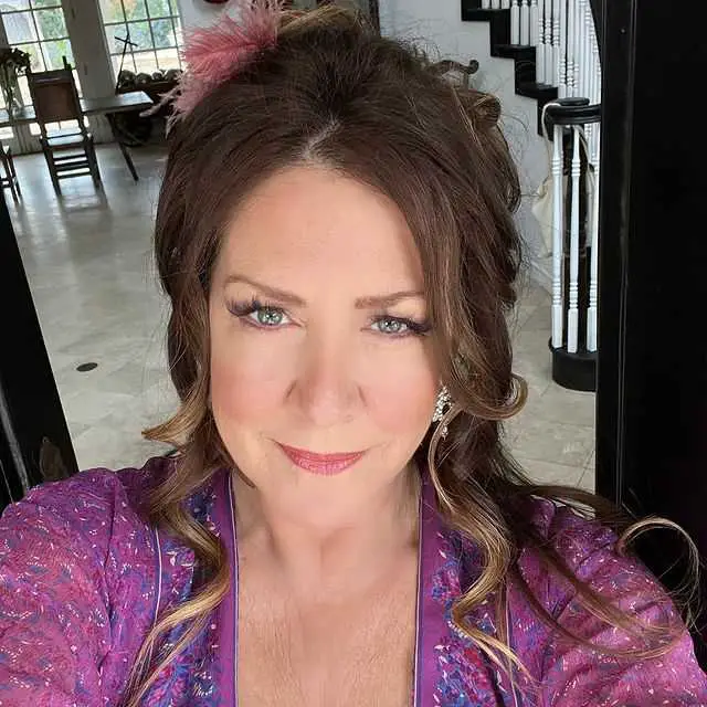 Joely Fisher: Biography, Age, Height, Figure, Net Worth