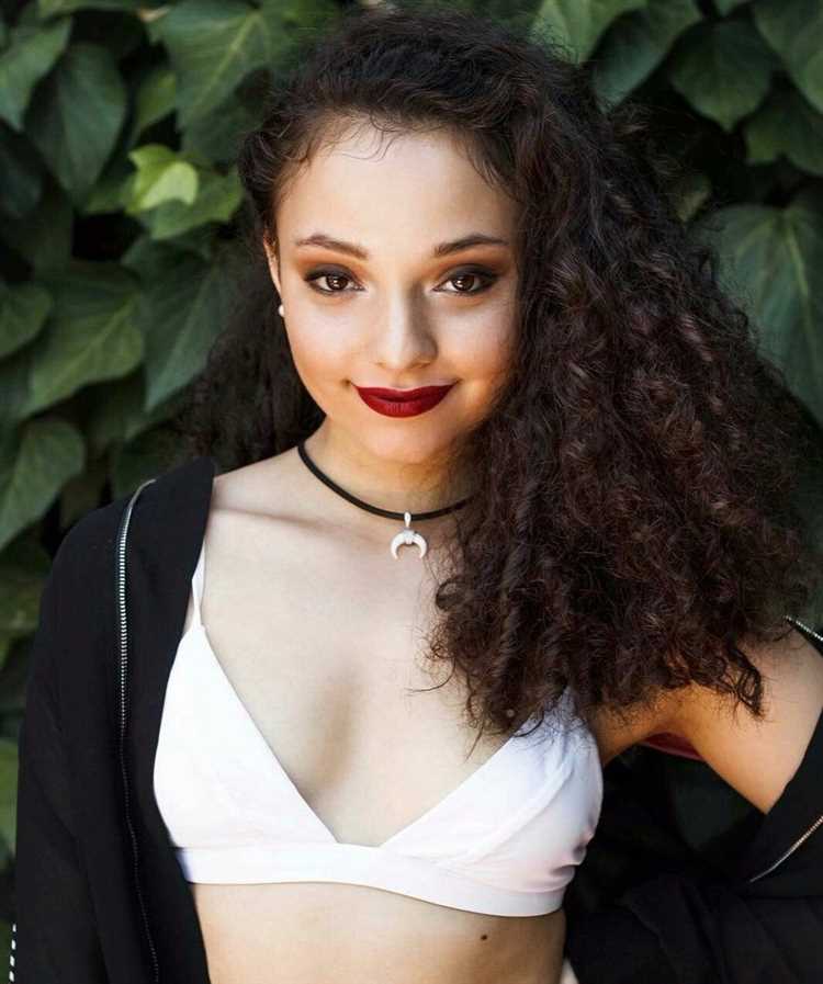 Kyla: Biography, Age, Height, Figure, Net Worth