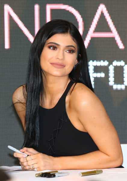 Introduction: Who is Kylie Kisses?