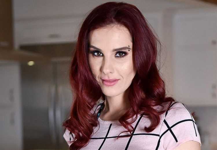 Lilyan Red: Biography, Age, Height, Figure, Net Worth