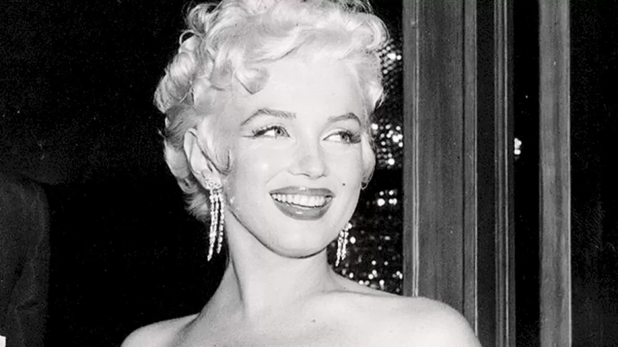 Marilyn Monroe: Biography, Age, Height, Figure, Net Worth