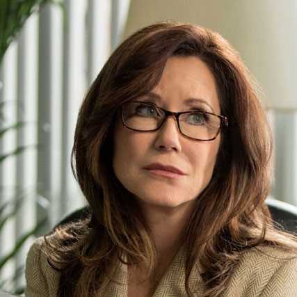 Mary Mcdonnell: Biography, Age, Height, Figure, Net Worth