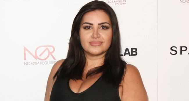 Mercedes Javid: Biography, Age, Height, Figure, Net Worth