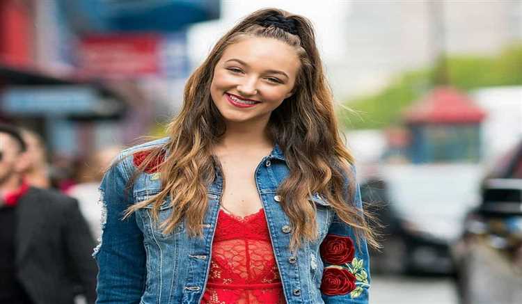 Mia Ford: Biography, Age, Height, Figure, Net Worth