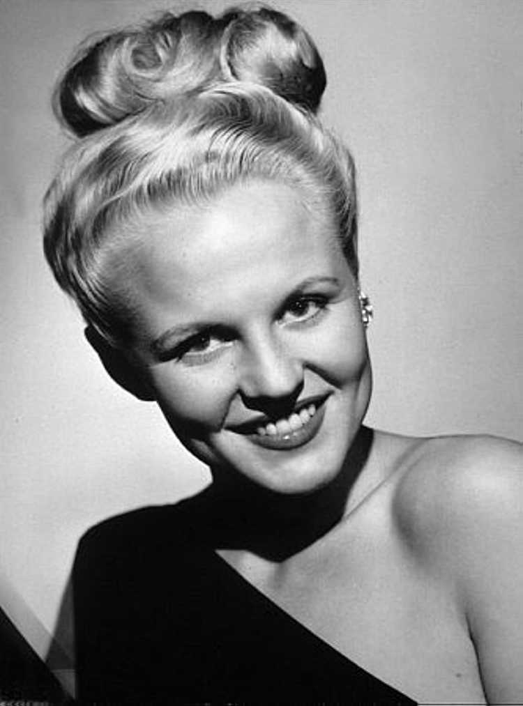Peggy Lee: Biography, Age, Height, Figure, Net Worth