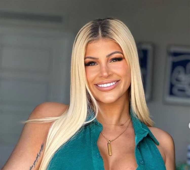 Play With Ashley: Biography, Age, Height, Figure, Net Worth