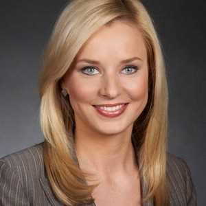 Sandra Smith: Biography, Age, Height, Figure, Net Worth