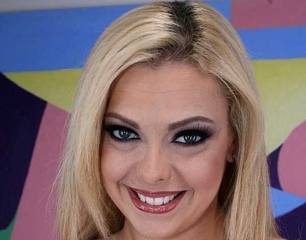 Starla Sterling: Biography, Age, Height, Figure, Net Worth