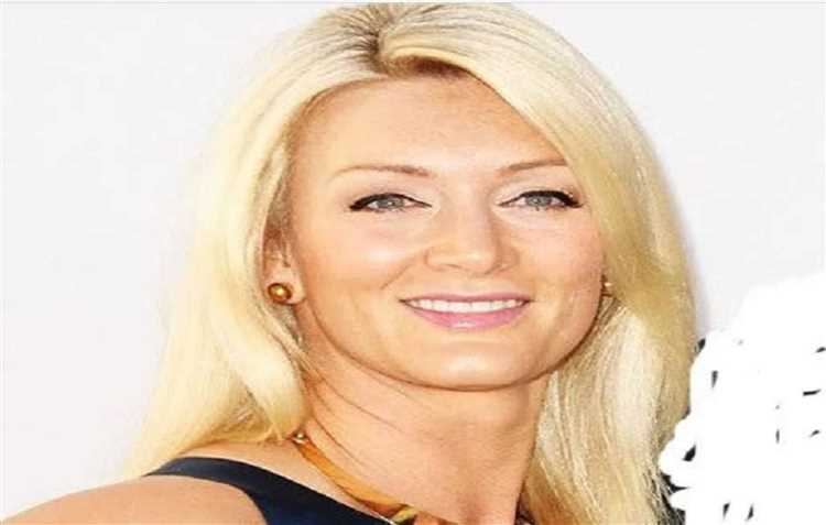 Suzan Strong: Biography, Age, Height, Figure, Net Worth
