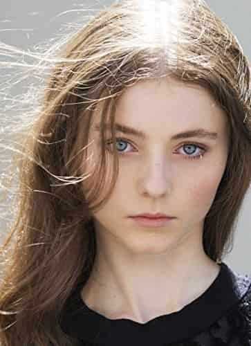 Thomasin Mckenzie: Biography, Age, Height, Figure, Net Worth