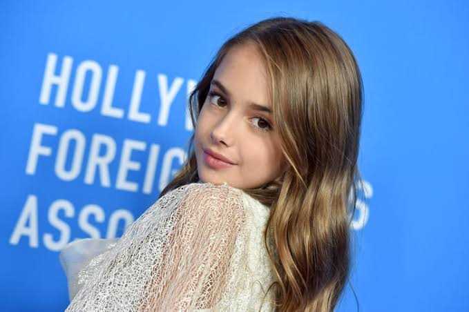 Lily Ella: Biography, Age, Height, Figure, Net Worth