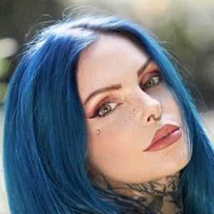 Riae Suicide: Biography, Age, Height, Figure, Net Worth