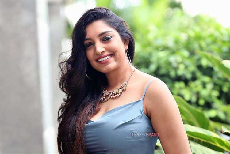 Rithu Manthra (Bigg Boss Malayalam Season 3): Biography, Age, Height, Figure, Net Worth