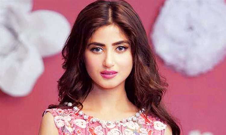 Sajal Ali Biography Age Height Figure And Impressive Net Worth Revealed Bio Famous Com