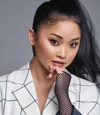 Saya Song: Biography, Age, Height, Figure, Net Worth