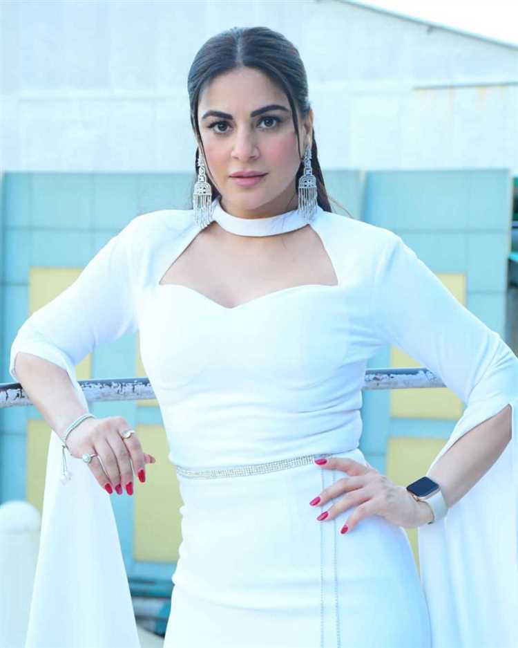 Career of Shraddha Arya