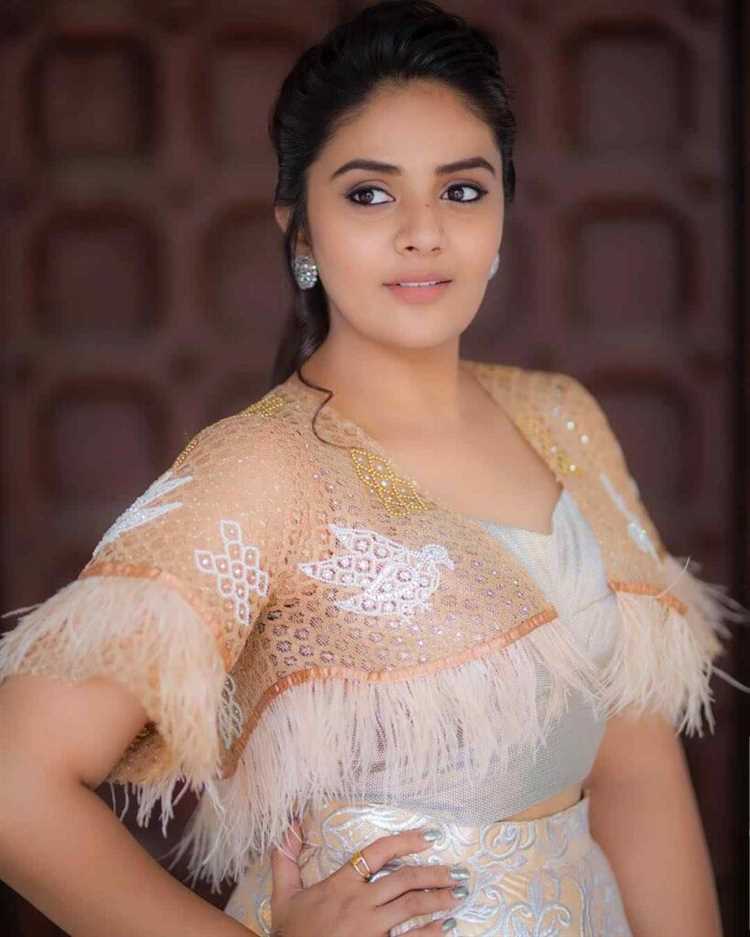 Sreemukhi: Biography, Age, Height, Figure, Net Worth