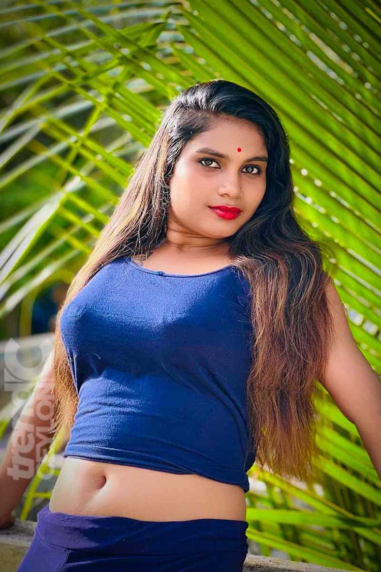 Sruthy Renjith (Yesssma Actress): Biography, Age, Height, Figure, Net Worth