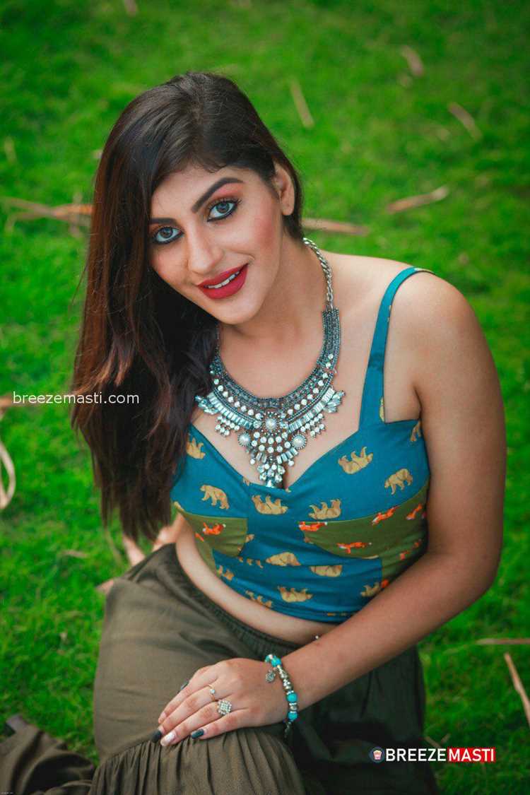 Yashika Aannand's Net Worth