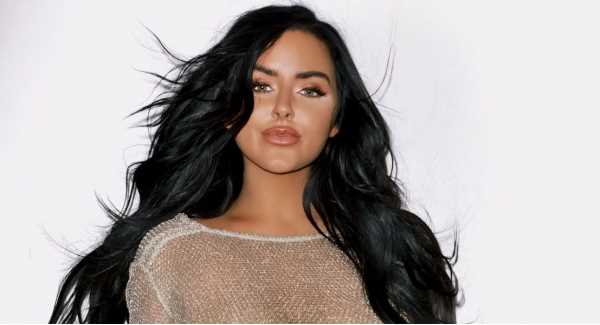 Abigail Ratchford's Age, Height, and Figure