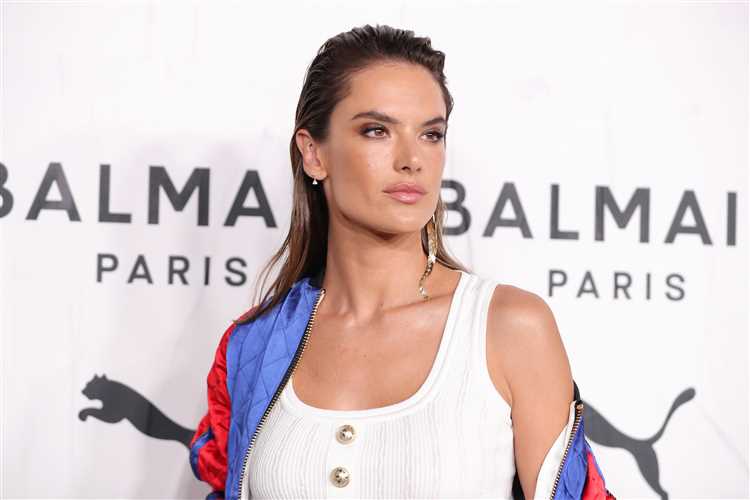 Alessandra Noir: Biography, Age, Height, Figure, Net Worth