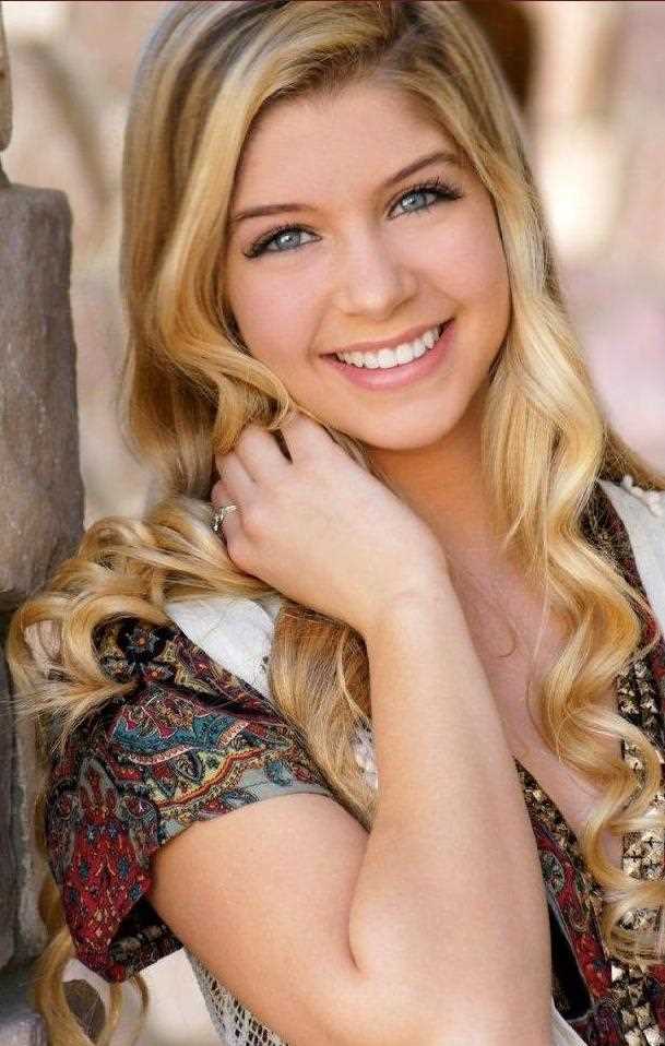 Allie Deberry a Biography of the Young Star Including Age, Height