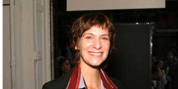 Amanda Plummer Biography