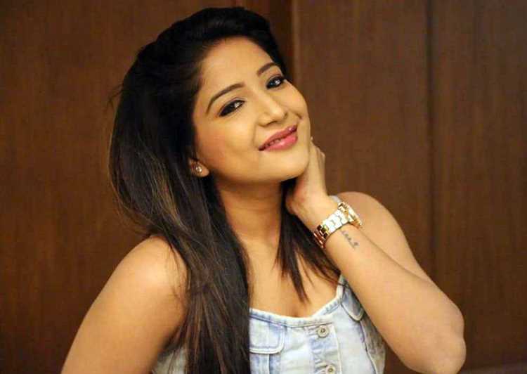 Bagira: Biography, Age, Height, Figure, Net Worth