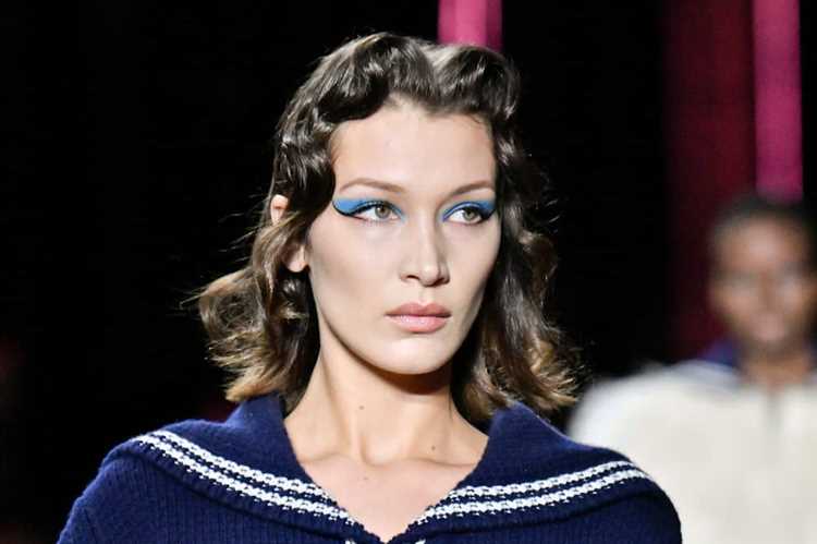 Bella Hadid's Age, Height, Figure