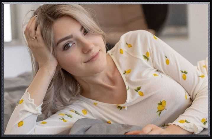 Busty Elfie: Biography, Age, Height, Figure, Net Worth