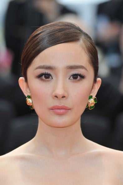 Yang Mi: Biography, Age, Height, Figure, Net Worth