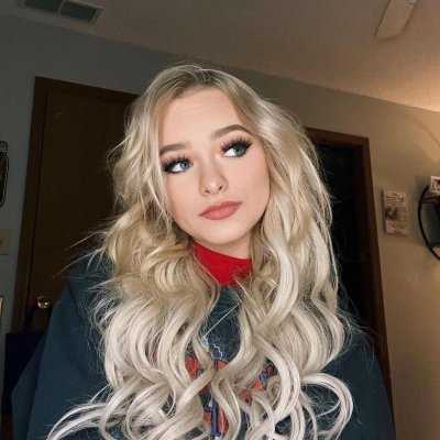 Zoe Love Net Worth