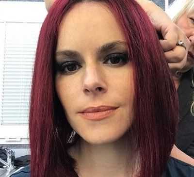 Emily Hampshire Age and Height