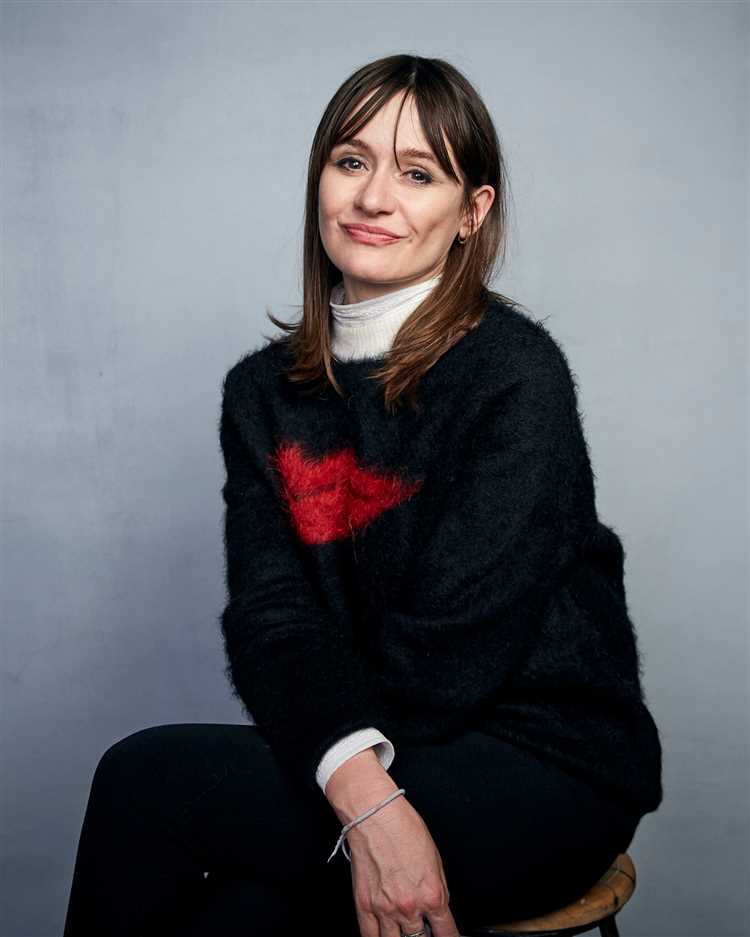 Emily Mortimer: Biography, Age, Height, Figure, Net Worth