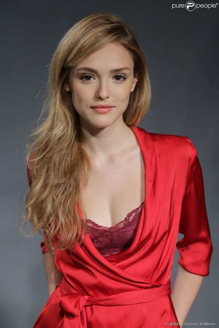 Isabelle Drummond: Biography, Age, Height, Figure, Net Worth