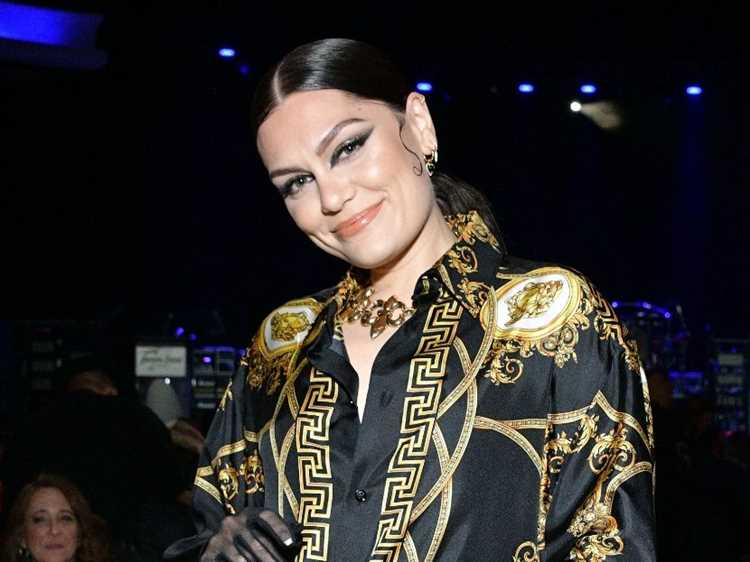 Biography and Early Life of Jessie J