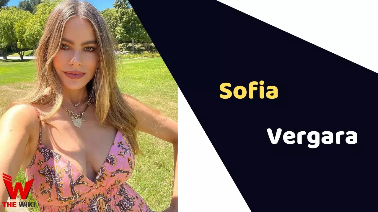 Just Sofia: Biography, Age, Height, Figure, Net Worth