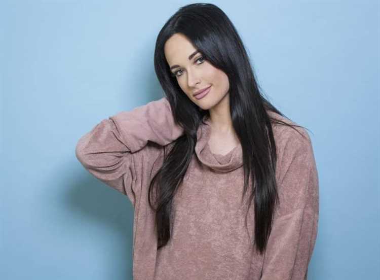 Kacey Musgraves: Biography, Age, Height, Figure, Net Worth
