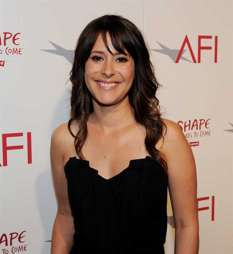 Kimberly Mccullough: Biography, Age, Height, Figure, Net Worth