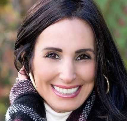 Laura Bravo: Biography, Age, Height, Figure, Net Worth